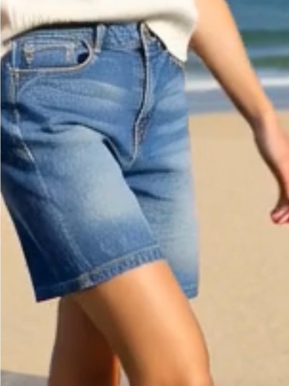 1822 Denim Light Blue Women's Jean Bermuda Shorts with Faded Finish